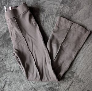 Modern Ambition High Rise Flare Pintuck Black Ponte Pull On Trousers Pants Sz M